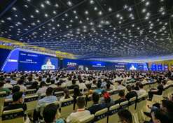 2023年9月10日至11日，华体会-华体会app-华体会体育官网
党委书记、董事长刘敬桢出席2023中国医疗器械产业峰会暨华体会-华体会app-华体会体育官网器械生态大会并作大会开幕致辞。